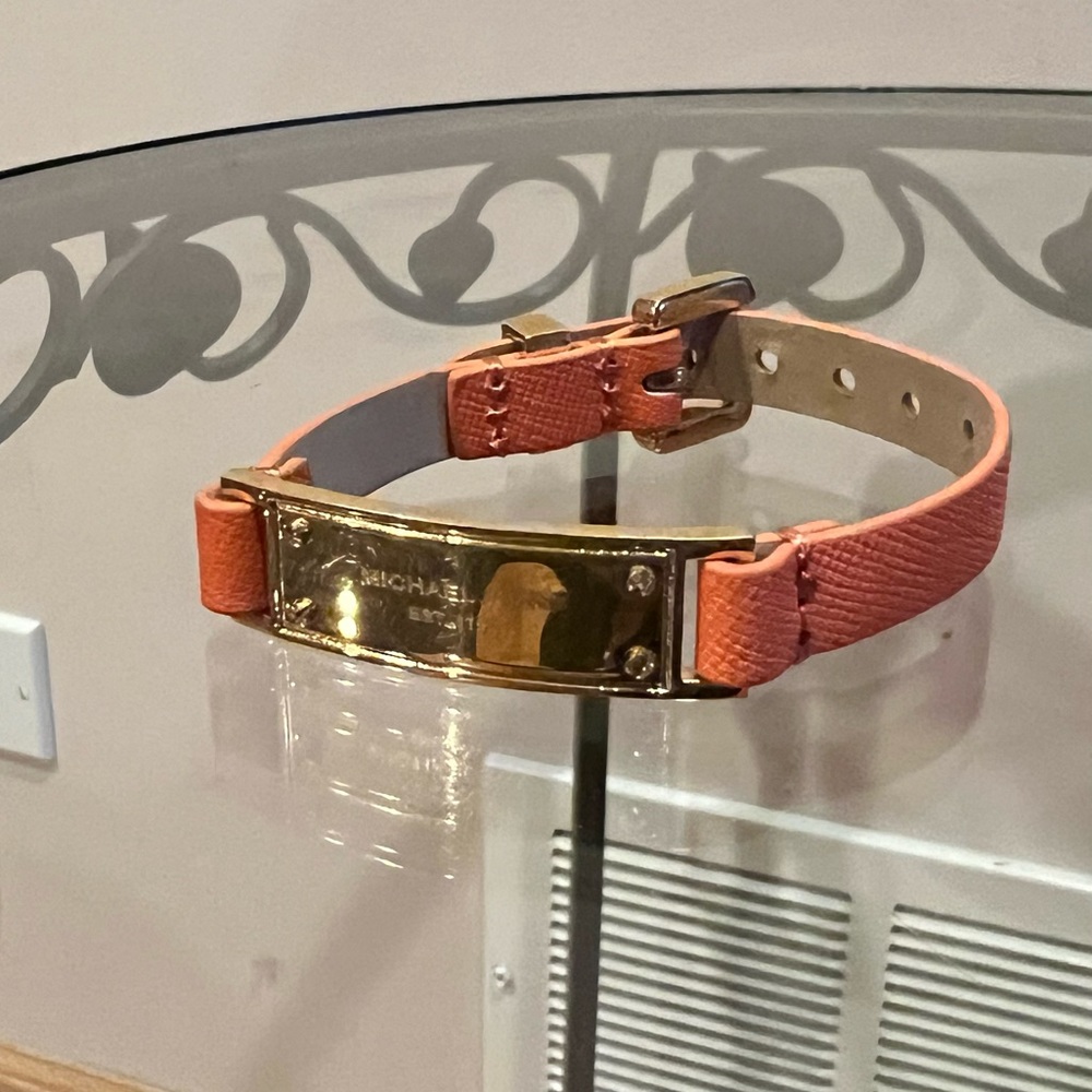 Michael Kors Orange Leather Buckle Bracelet 🧡